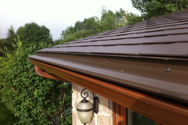 Alumium roof Copper gutter and brown Trugard